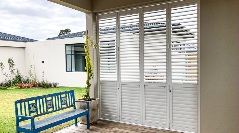 LOUVER SHUTTERS