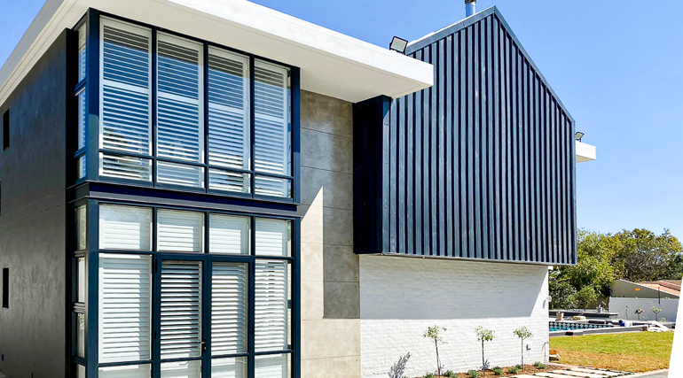 LOUVER SHUTTERS